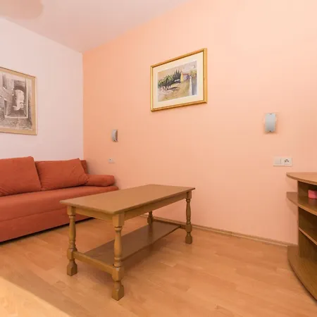 Masteli - Three Bedroom With Terrace And Sea View Apartment Trogir